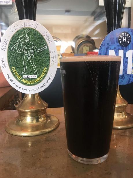 poursuite de hoppiness bridport real ale 700x933 - La meilleure bière artisanale de Bridport, Angleterre