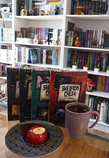 UN LIVRE, UN THE... UN LIVRE, UN THE...