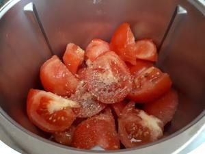Soupe froide de tomate et pastèque Cliquer sur les photographies pour les agrandir
