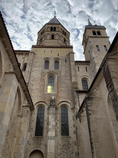 Carte postale de Cluny dans l’abbaye #Bourgogne