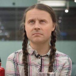 En marche … arrière, et surtout à petite vitesse