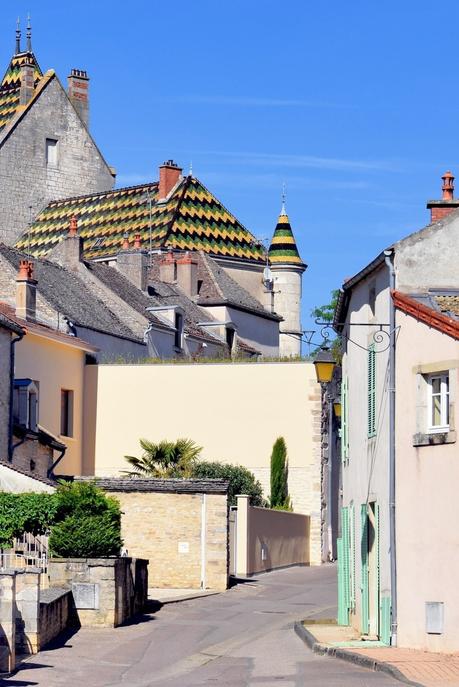 Rue Pierre Mouchoux à Meursault en Bourgogne © French Moments