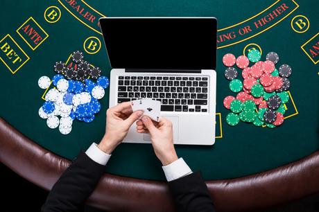 Some great benefits of actively playing Poker Online