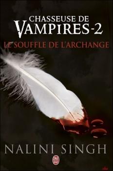 Couverture Chasseuse de vampires, tome 02 : Le souffle de l'archange