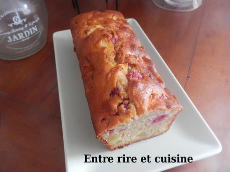 Cake léger à la compote et aux fruits Cake léger à la compote et aux fruits