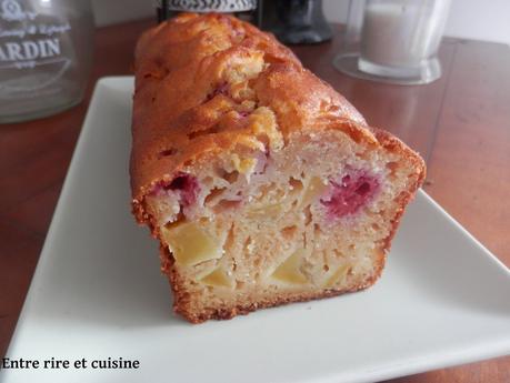 Cake léger à la compote et aux fruits Cake léger à la compote et aux fruits