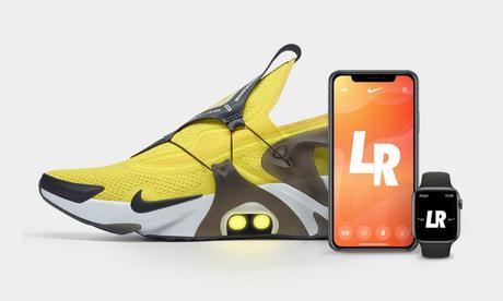 Une basket Nike qui lace vos lacets avec Siri !