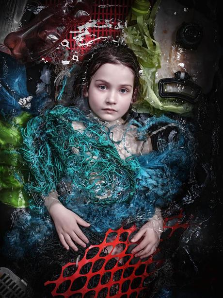 Plastic Ocean : l’exposition de photos à 40 mètres de profondeur