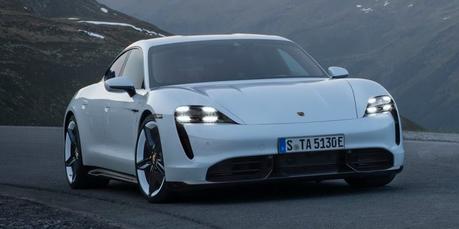 Porsche Taycan Turbo & Turbo S: l’âme électrifiée