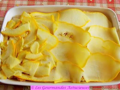Lasagnes sans pâte aux Pâtisson, courgette, lentilles et capucine (Vegan)