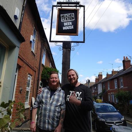 Bière artisanale – Lire un boozer pour avoir un nouveau nom alors que la brasserie ouvre son premier pub
 – Bière brune