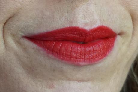 Birchbox Septembre You Go Girl Retro Matte Lipstick Ruby Woo