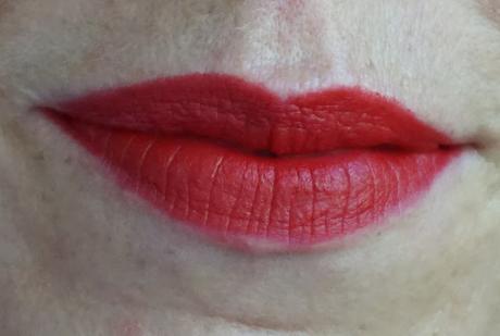 Birchbox Septembre You Go Girl Retro Matte Lipstick Ruby Woo