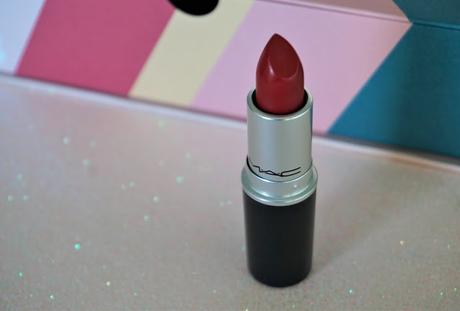 Birchbox Septembre You Go Girl Retro Matte Lipstick Ruby Woo