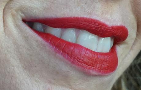 Birchbox Septembre You Go Girl Retro Matte Lipstick Ruby Woo