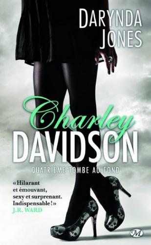 Couverture Charley Davidson, tome 04 : Quatrième tombe au fond