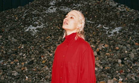 Cate Le Bon - Reward