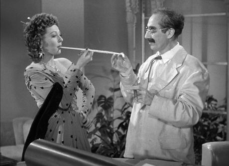 Une_nuit_à_Casablanca_Groucho_Marx