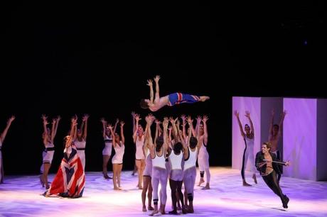 Le Ballet Béjart Lausanne interprète le Presbytère au Palais des Sports de Paris
