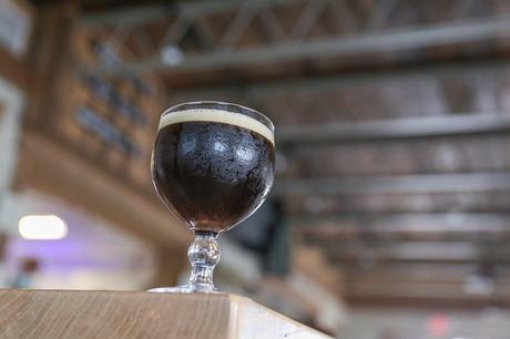 Bière artisanale – Ligne de prise: les brasseries locales se tournent vers l'Europe pour trouver l'inspiration
 – Bière noire