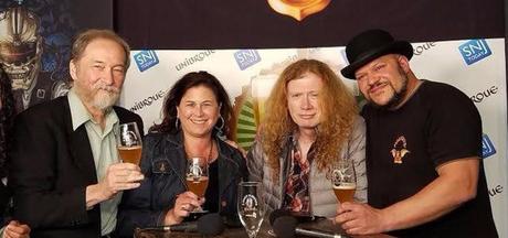 Megadeth Unibroue WOT Posé Pic