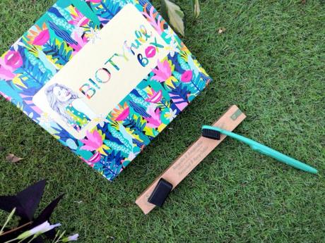 Notre avis sur la Biotyfull box de septembre toute en sourire ! Notre avis sur la Biotyfull box de septembre toute en sourire !