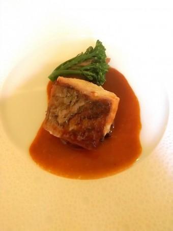 Filet de maigre, jus crustacés © Gourmets&co Filet de maigre, jus crustacés © Gourmets&co
