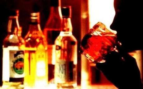 Info bière – un MRE assaille un barman avec une bouteille de bière
– Bière blonde Italie: un MRE attaque un barman avec une bouteille de bière