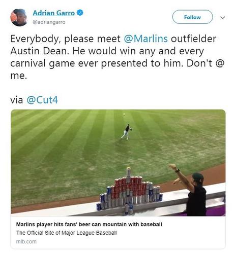 Bière artisanale – Austin Dean des Miami Marlins montre son but parfait en frappant la pyramide de canettes de bière dans la foule
– Bière blonde Austin Dean des Miami Marlins montre son but parfait en frappant la pyramide de canettes de bière dans la foule