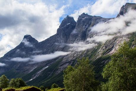 Trollveggen : la plus haute paroi rocheuse verticale d’Europe