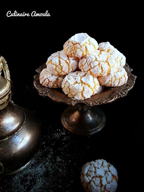 Ghriba marocain à la semoule et à la noix de coco