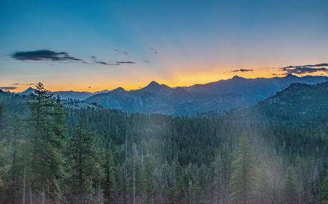 Un lever de soleil à Yosemite