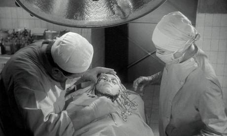 Les Yeux sans Visage (1960) de Georges Franju