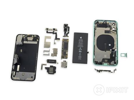 iFixit a démonté l’iPhone 11 : qu’a-t-il dans le ventre ?