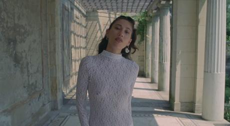 [CLIP] Tei Shi – Even If It Hurts feat. Blood Orange