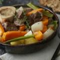 Le traditionnel boeuf bourguignon Pot au feu alsacien