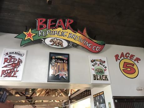 ours république brassage rohnert park california 700x525 - La meilleure bière artisanale à Rohnert Park, Californie