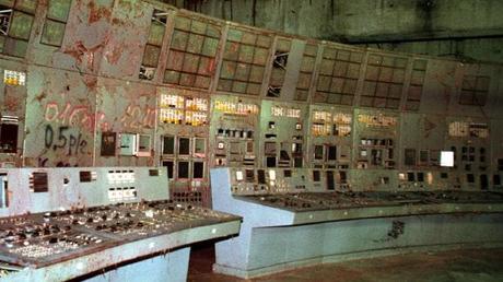 La salle de contrôle de Tchernobyl ouvre ses portes au public La salle de contrôle de Tchernobyl ouvre ses portes au public