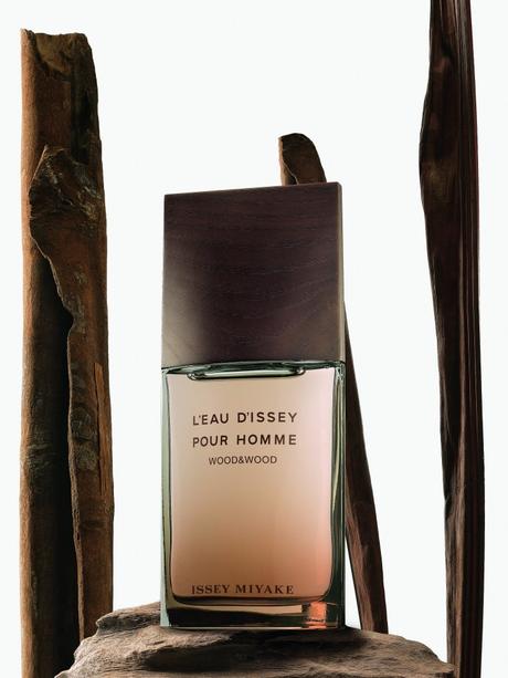 Pour elle, pour lui, les Eaux d’Issey se découvrent dans un nouveau duo.