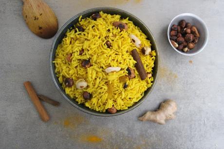Cuillère et saladier : Riz indien aux épices