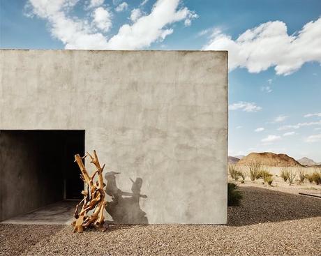 the-willow-house-minimalist-concrete-hotel-texas-2
