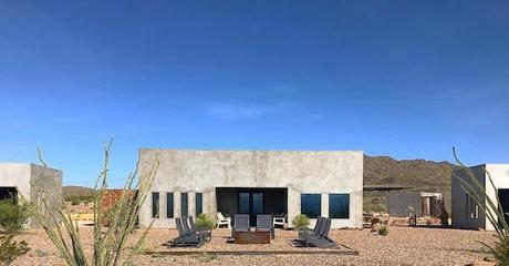 the-willow-house-minimalist-concrete-hotel-texas-7