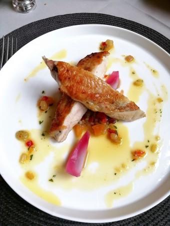 Suprême de pintade © Gourmets&co . Suprême de pintade © Gourmets&co .