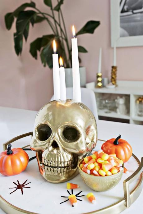 skull candle bougeoir tête de mort crâne centre de table bougie lanterne dorée