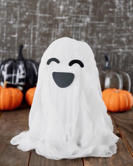 déco diy halloween facile fantôme tissus pansement - blog déco - clem around the corner