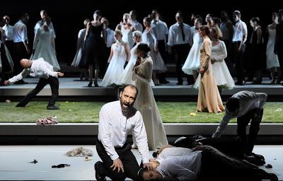 Torsten Fischer met en scène le Messie de Haendel au Theater-am-Gärtnerplatz Torsten Fischer met en scène le Messie de Haendel au Theater-am-Gärtnerplatz