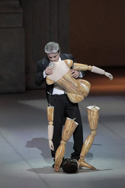 Joyeuse entrée de la  Coppélia de Roland Petit au répertoire du Ballet d'Etat de Bavière