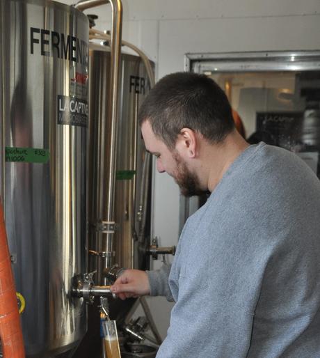 News bière – Dans l'univers insolite d'Alexandre: artisan-brasseur
– Mousse de bière Captif