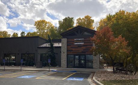 Slackwater Pizzeria and Pub Exterior