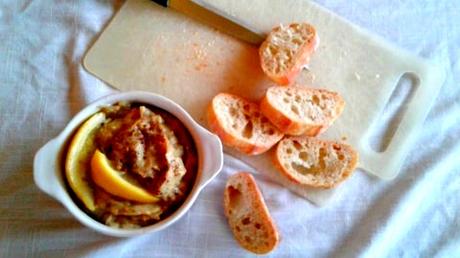 Trempette de farine de pois chiches éthiopienne Trempette de farine de pois chiches éthiopienne